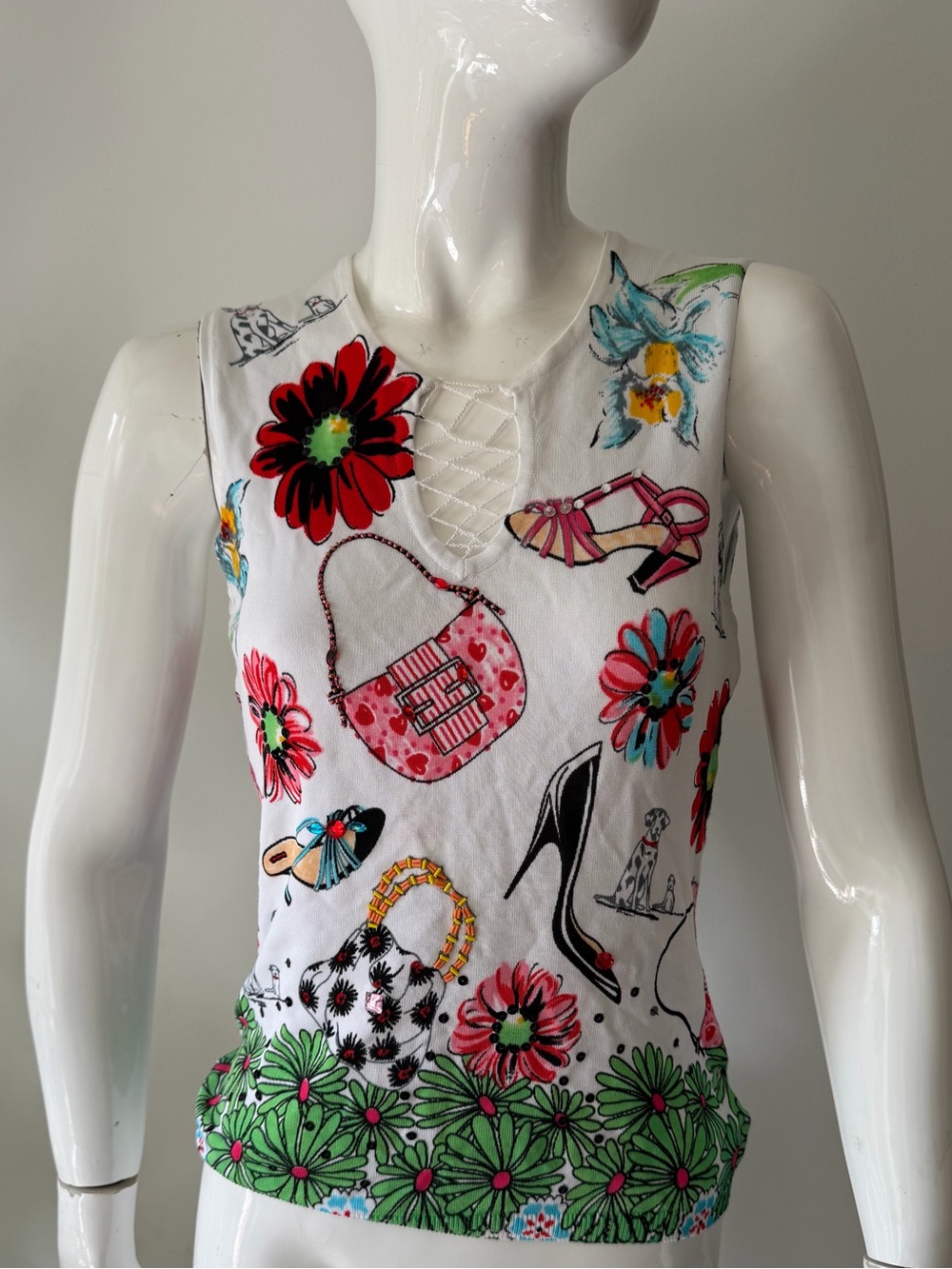 CARTISE Embellished Novelty Print Sleeveless Top Size Small